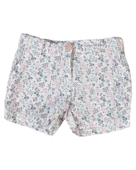 A White Shorts from Chateau de Sable in size 6T for girl. (Front View)