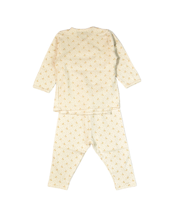 A Ivory Pyjama Sets from Bonpoint in size 3-6M for boy. (Back View)