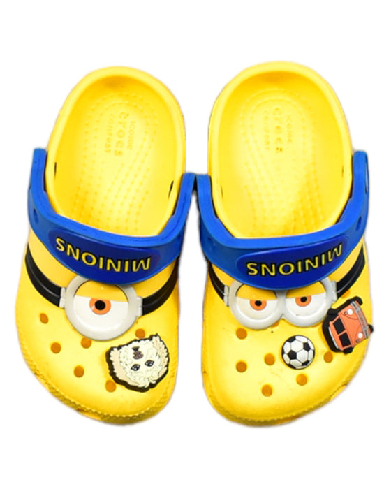 A Yellow Sandals from Crocs in size 3T for boy. (Back View)