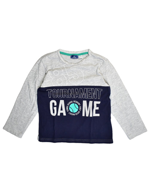 A Grey Crewneck Sweatshirts from Chicco in size 6T for boy. (Front View)