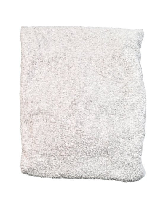 A Pink Towels from Savana in size O/S for girl. (Back View)