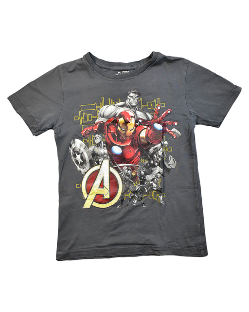 A Grey T Shirts from Marvel in size 8Y for boy. (Front View)