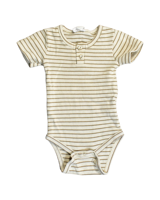 A Ivory Bodysuits from Jamie Kay in size 3-6M for girl. (Front View)