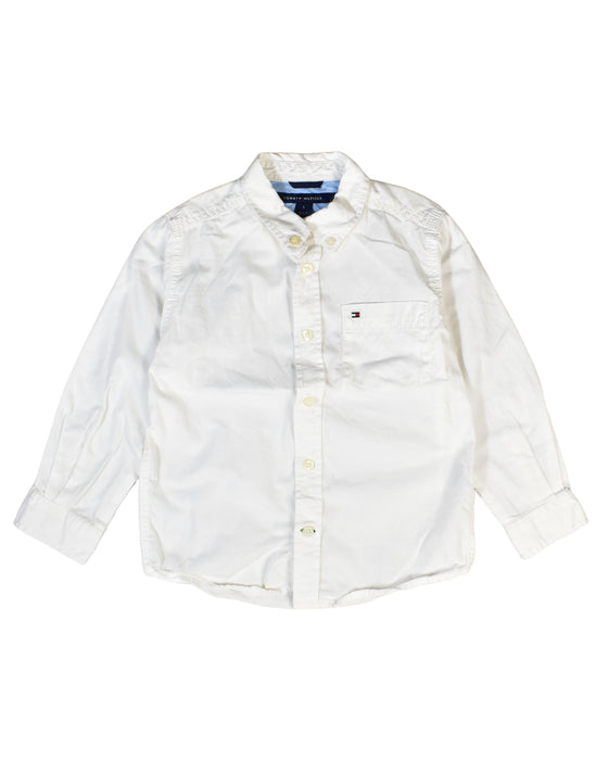 A White Shirts from Tommy Hilfiger in size 5T for boy. (Front View)