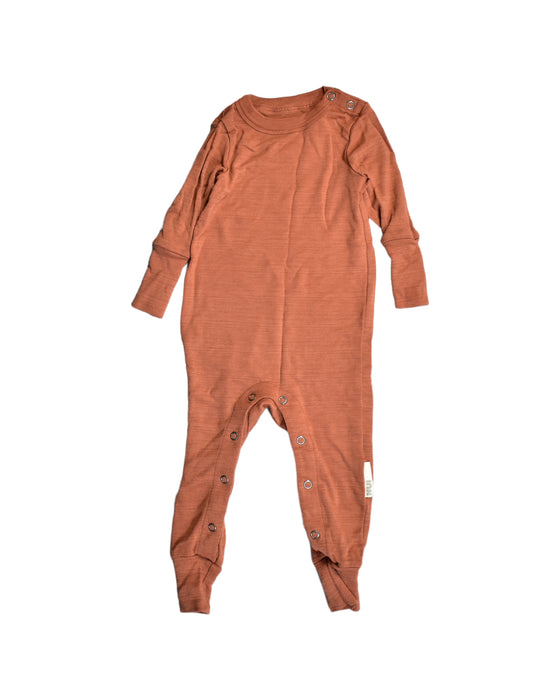 A Brown Onesies from Nui Organics in size 6-12M for boy. (Front View)