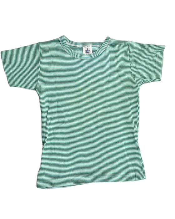 A Green T Shirts from Petit Bateau in size 3T for boy. (Front View)