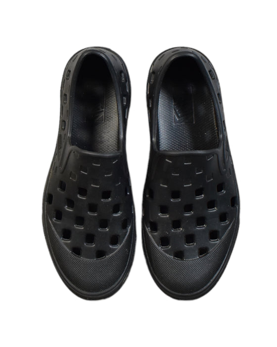 A Black Sandals from Vans in size 9Y for neutral. (Back View)