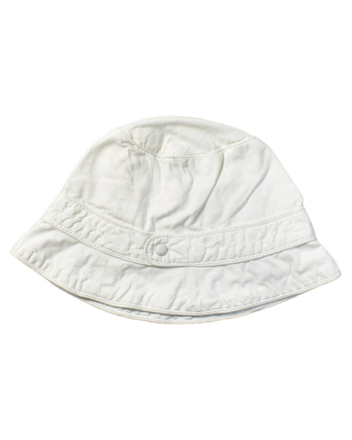 A White Hats Beanies & Caps from Chateau de Sable in size 0-3M for neutral. (Front View)