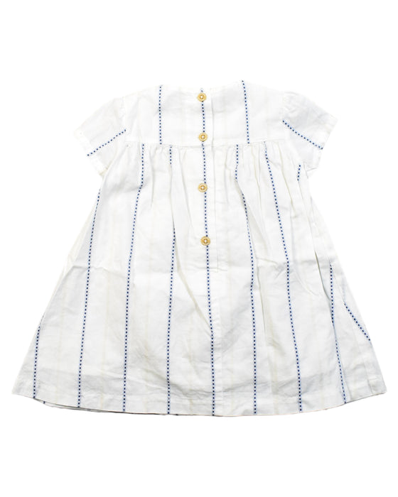 A White Short Sleeve Dresses from Familiar in size 2T for girl. (Back View)