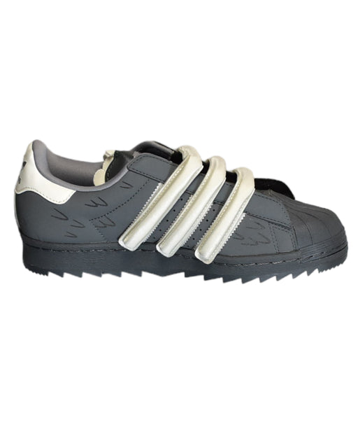 A Grey Sneakers from Adidas in size 12Y for boy. (Front View)