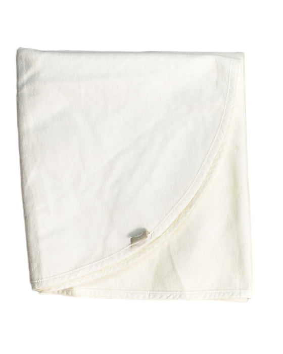 A White Bed Sheets Pillows & Pillowcases from Stokke in size O/S for neutral. (Front View)