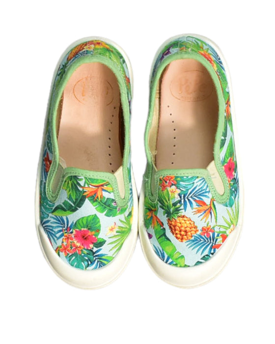 A Green Slip Ons from PèPè in size 4T for girl. (Back View)