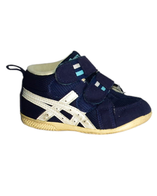 A Blue Sneakers from ASICS in size 18-24M for boy. (Front View)