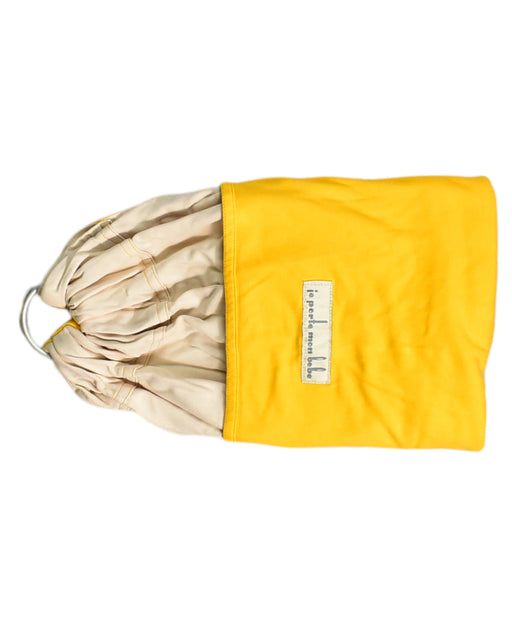 A Yellow Baby Carriers from Je Porte Mon Bebe in size Newborn for neutral. (Front View)