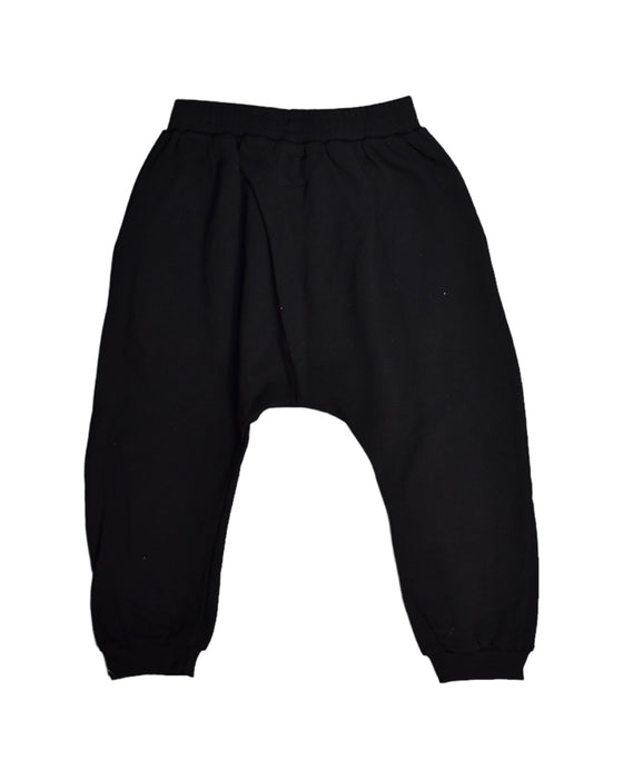 A Black Sweatpants from Roses & Rhinos in size 6T for boy. (Back View)