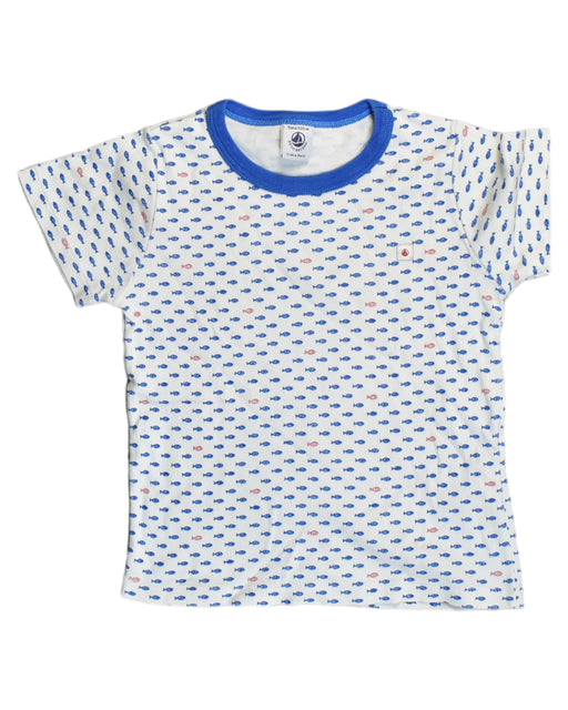 A White T Shirts from Petit Bateau in size 5T for boy. (Front View)