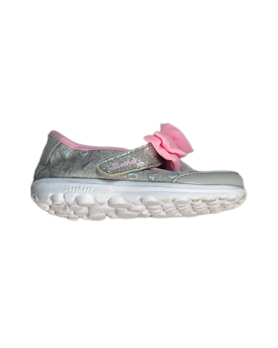 A Grey Sneakers from Skechers in size 18-24M for girl. (Front View)