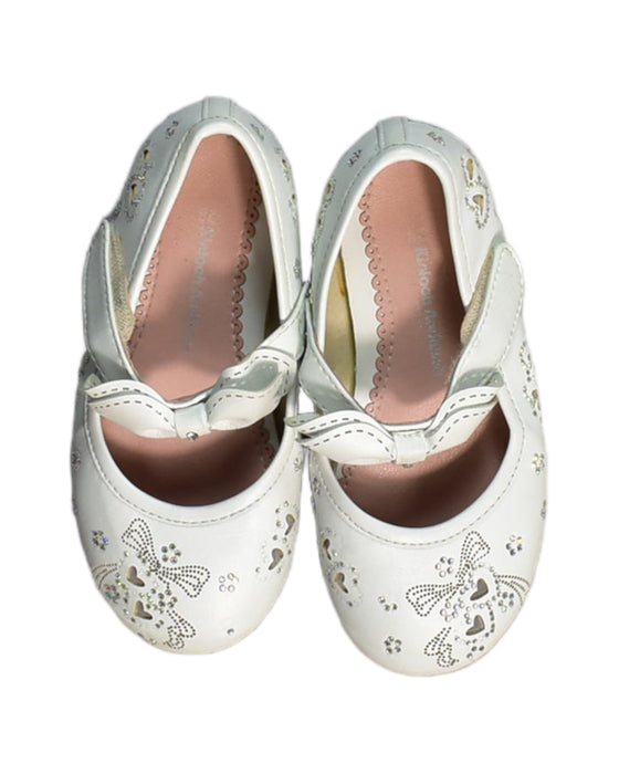 A White Flats from Kinloch Anderson in size 5T for girl. (Front View)
