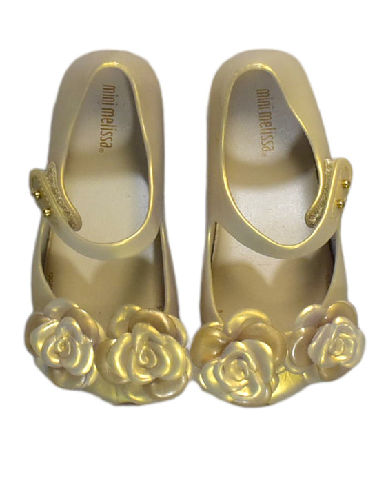 A Gold Flats from Mini Melissa in size 4T for girl. (Back View)