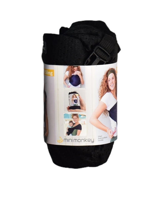A Black Baby Carriers from Minimonkey in size O/S for neutral. (Front View)
