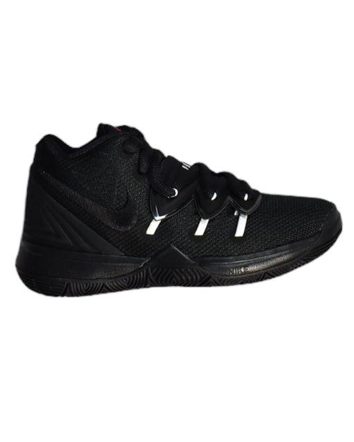 A Black Sneakers from Nike in size 6T for boy. (Front View)