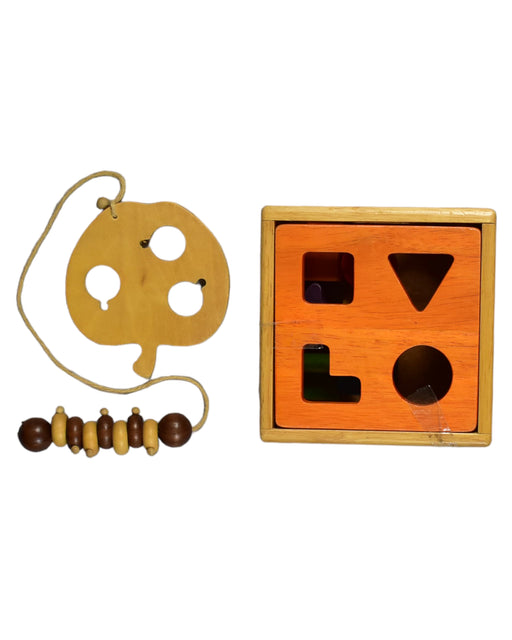 A Brown Board Games & Puzzles from Retykle in size O/S for neutral. (Front View)