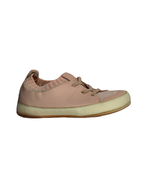 A Beige Sneakers from Tip Toey Joey in size 3T for girl. (Front View)