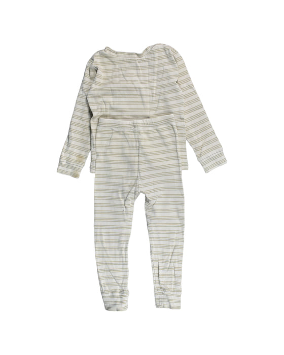 A White Pyjama Sets from Rylee + Cru in size 3T for boy. (Back View)